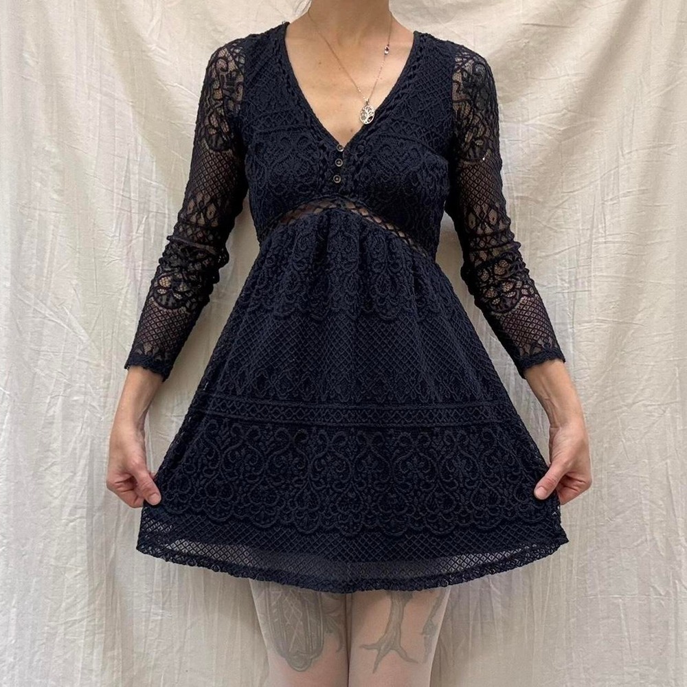 Navy Blue Lace Long Sleeve Mini Dress Hollister V-Neck Knit Small Boho Whimsy